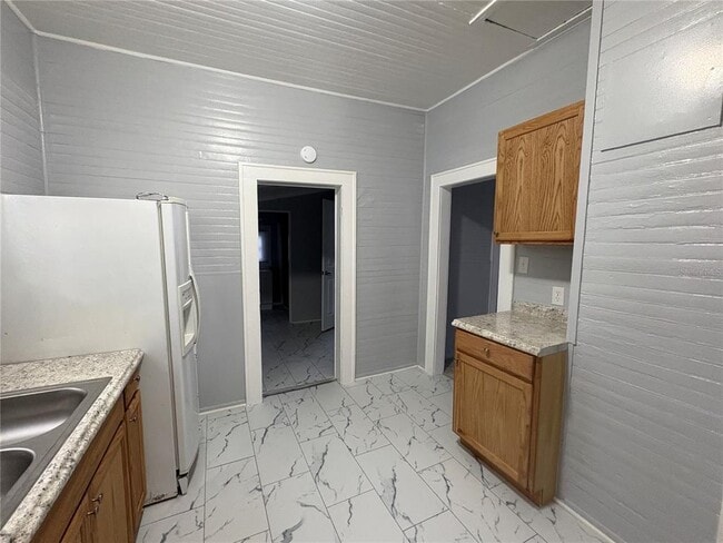 Photo - 1122 Gilmore Ave