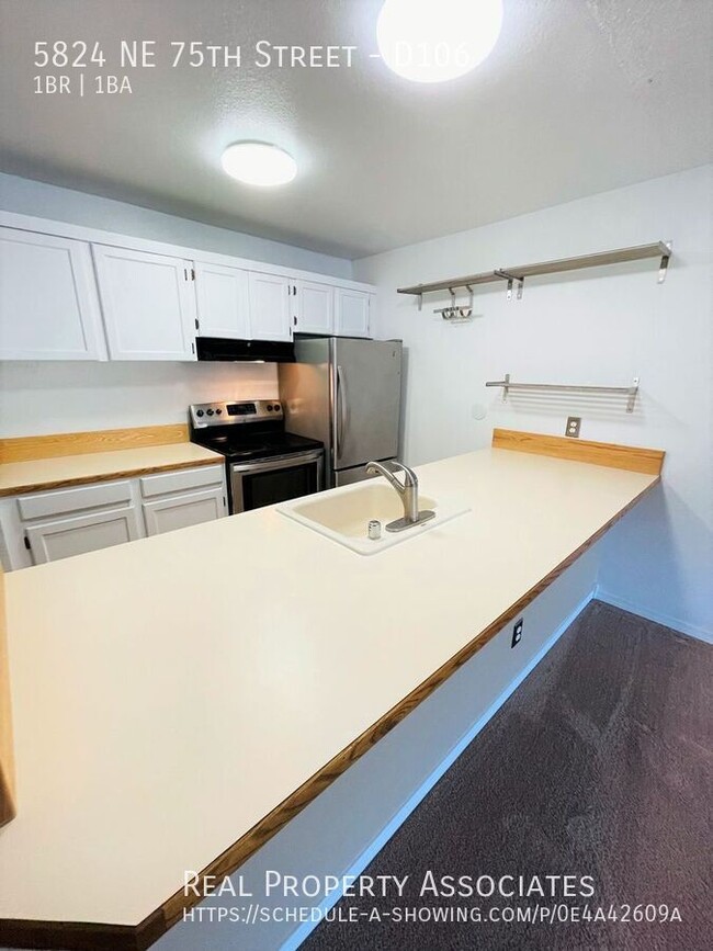 Photo - 5824 NE 75th St Apartment Unit D106