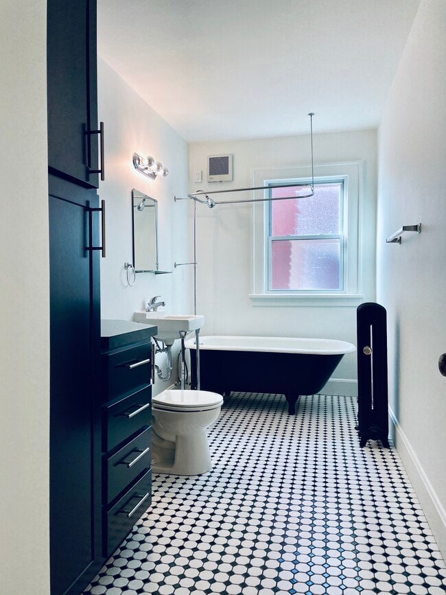 Photo - 13318 Madison Ave Unit #1