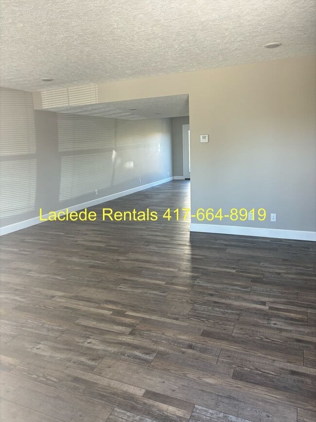 Photo - 3 BEDROOM 2.5 BATHROOM TOWNHOUSE FOR RENT