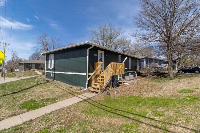 Photo - 202 Wheaton Ct