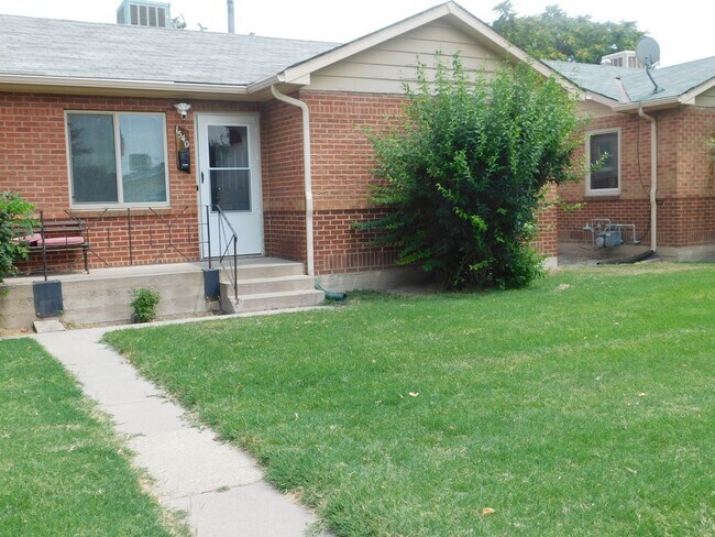 Close to CMU - Close to CMU House