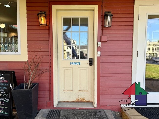 Photo - 112 Main St Unidad 7