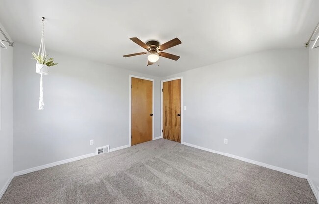 Photo - 6632 Errick Rd