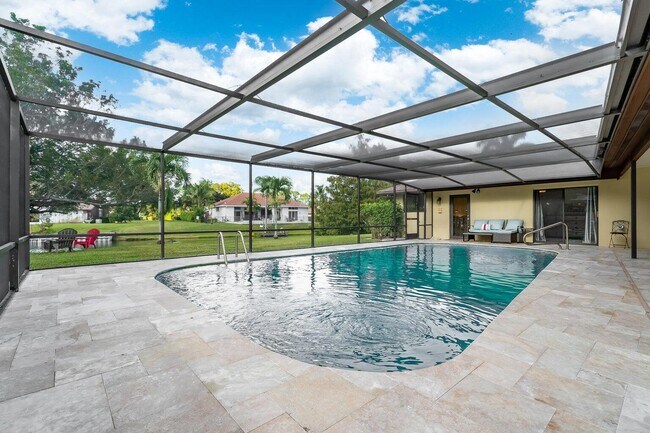12775 Guilford Cir