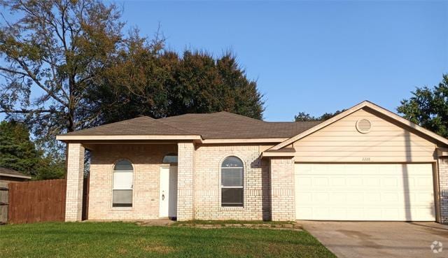 Building Photo - 2228 Vine Ln Rental
