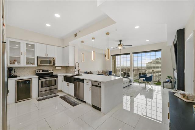 Photo - 3225 Turtle Creek Blvd Condo Unit 1640