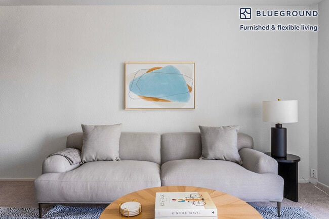 Photo - 3654 Barham Blvd Unidad FL3-ID1380