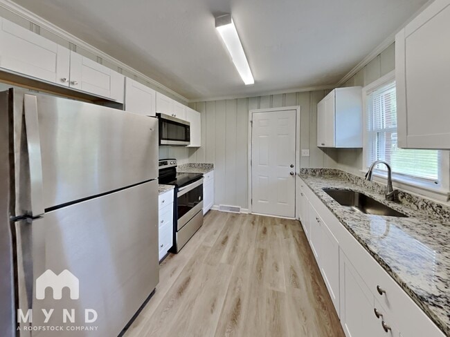 Photo - 2634 Skyland Dr