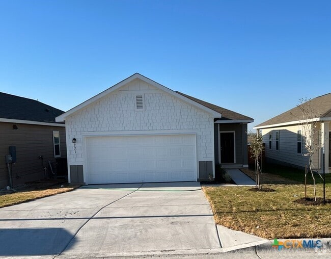 Building Photo - 221 Comancheros Rd Rental