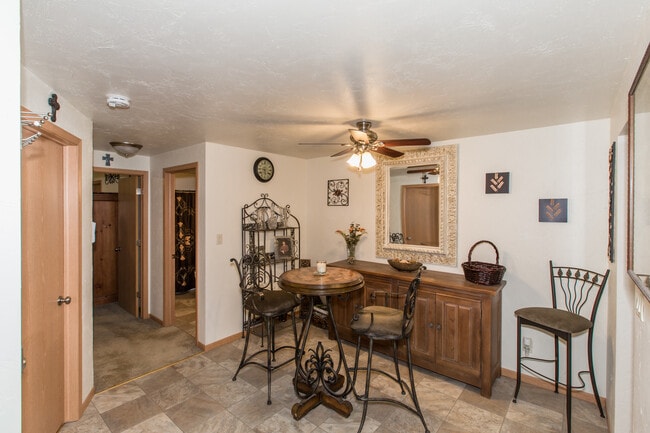Photo - Roland Lane Apartments