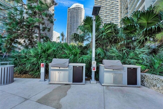 Photo - 88 SW 7th St Unit 2106