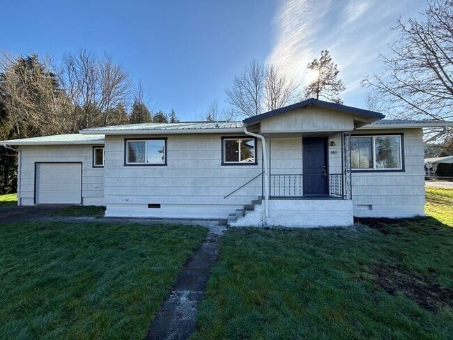 Building Photo - 1011 Cedar St