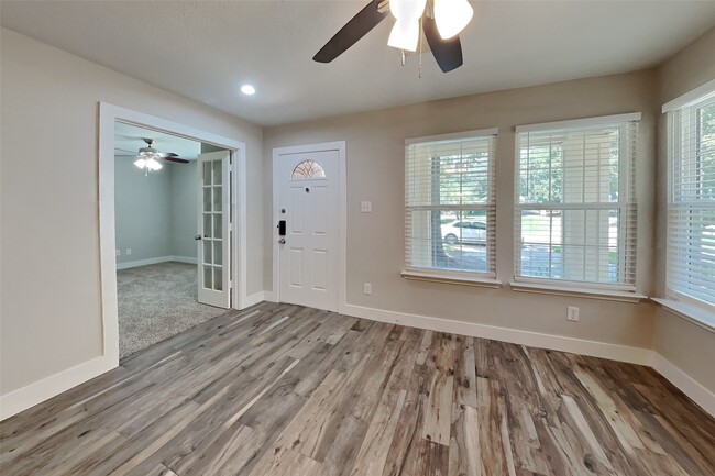 Photo - 18116 Red Pine Ct