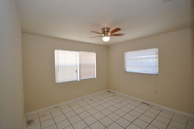 Photo - 139 W 28th St Unit Front  C