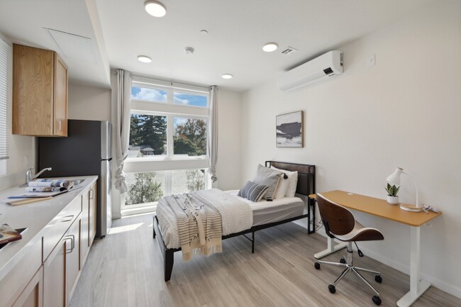 Building Photo - TheShattuck