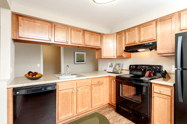 Photo - Manlius Academy Apartments