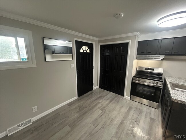 Photo - 273 N Collingwood Ave
