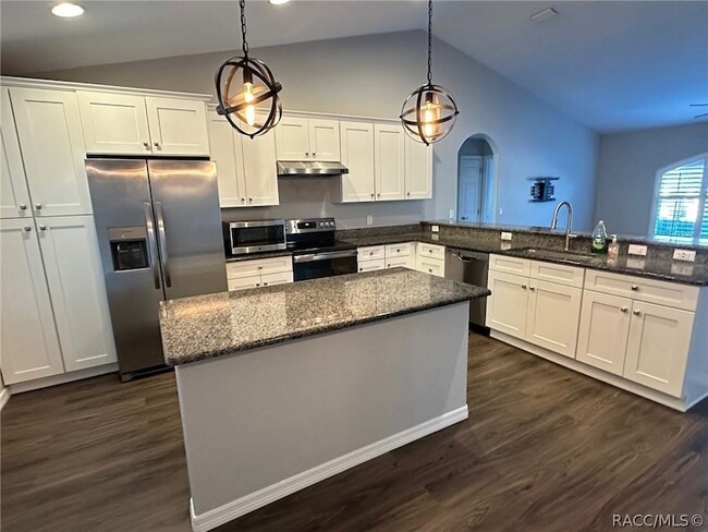 Photo - 5825 N Larkspur Way