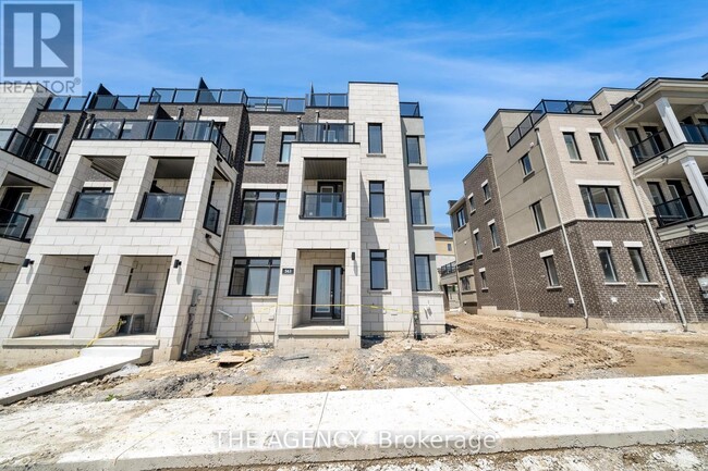 Photo - 563 Port Darlington Rd