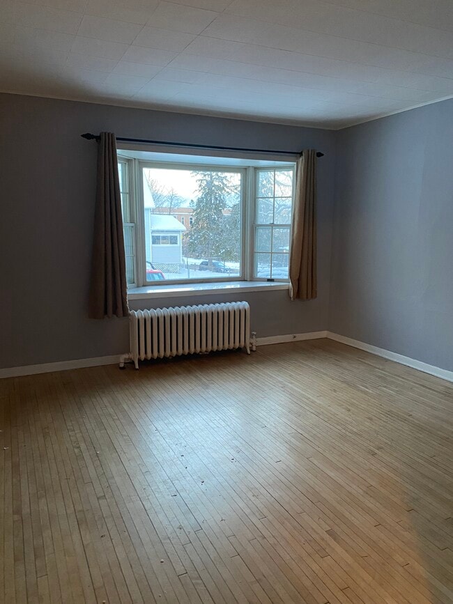 Photo - 1107 N 7th Ave E