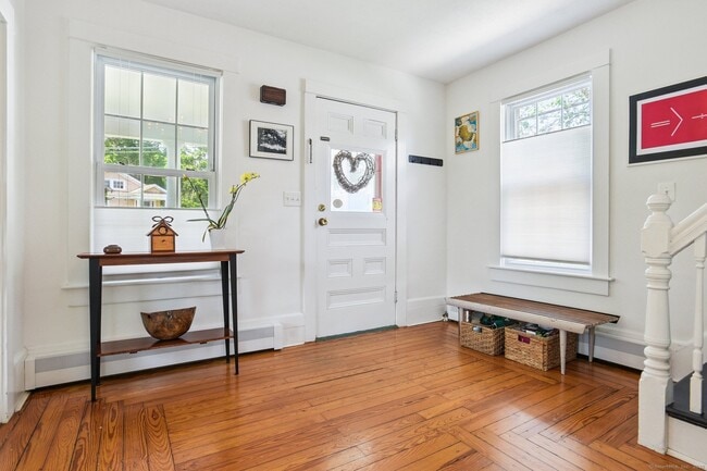 Photo - 24 Warren Ave