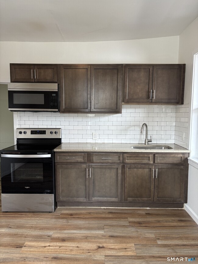 Photo - 110 Rockwell Ave Unidad 4