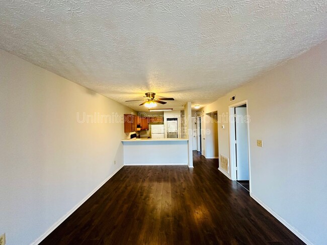 Photo - 203 Sunn Aire Ct Unidad C