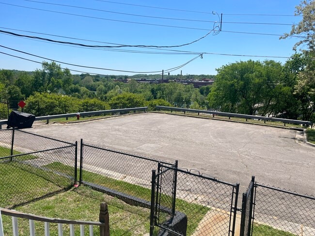 Photo - 110 Front St