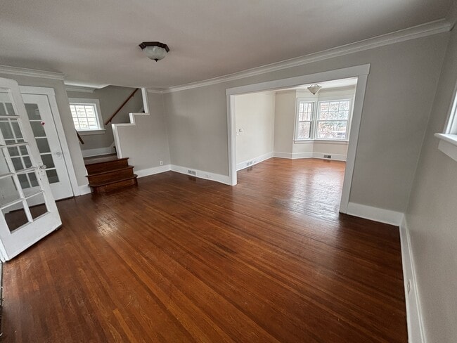 Photo - 72 Martinot Ave