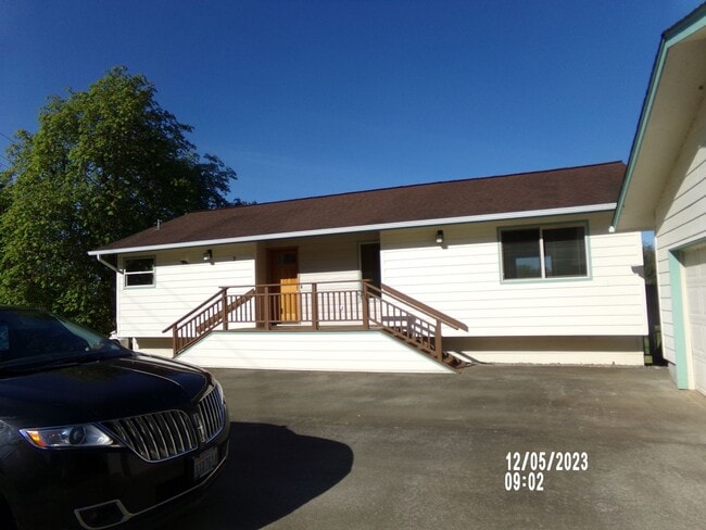 Building Photo - 3bd 2baHome Located in Montesano