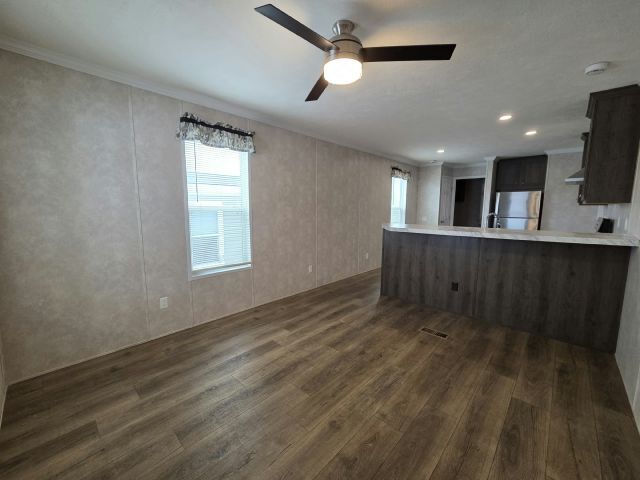 Photo - 202 Bluejay Ln