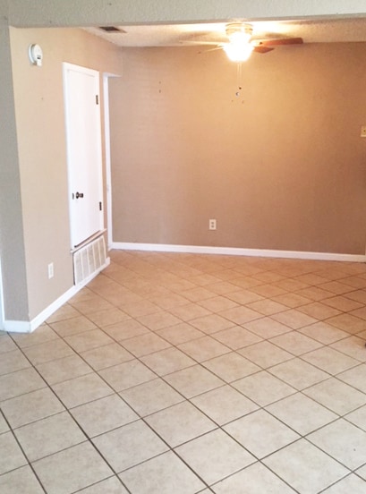Photo - 800 Kimberly St