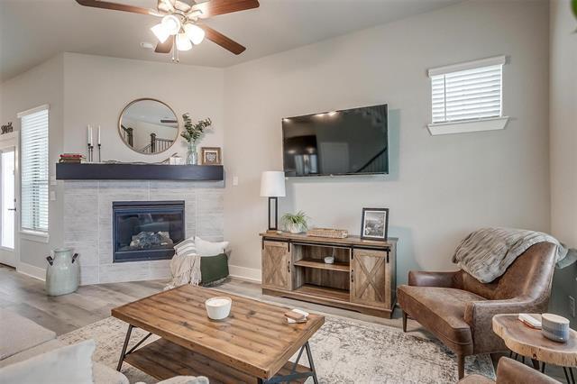 Photo - 2312 Romelle St