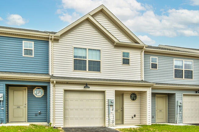 Building Photo - Goldfinch Meadows Rental