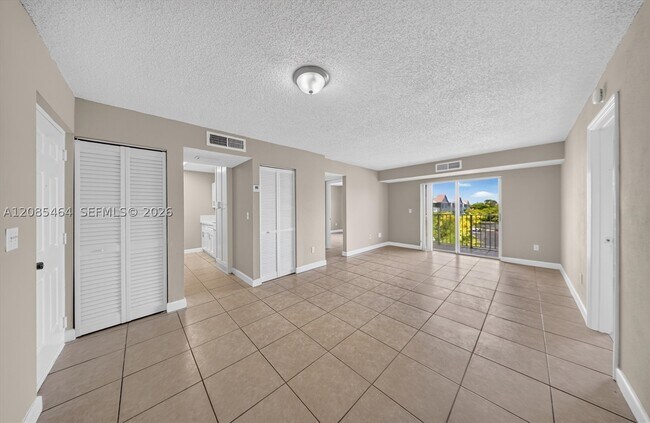 Photo - 8240 SW 210th St Unit 311