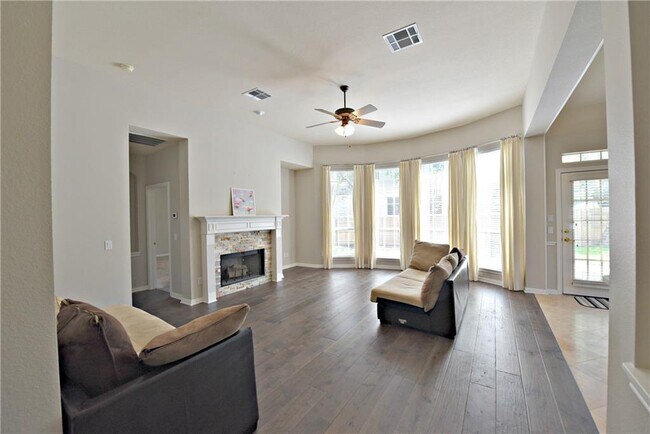 Photo - 9601 Aire Libre Dr