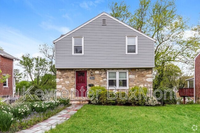 Building Photo - 2032 Jenkintown Rd Rental