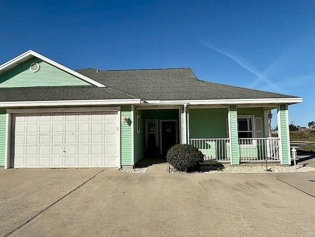 Building Photo - 15637 Palmira Ave