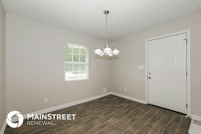 Photo - 1947 Valley Woods Dr