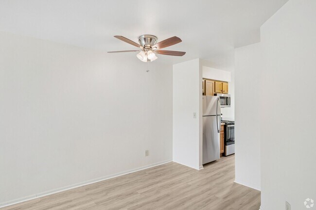 14806 W Hidden Creek Ct