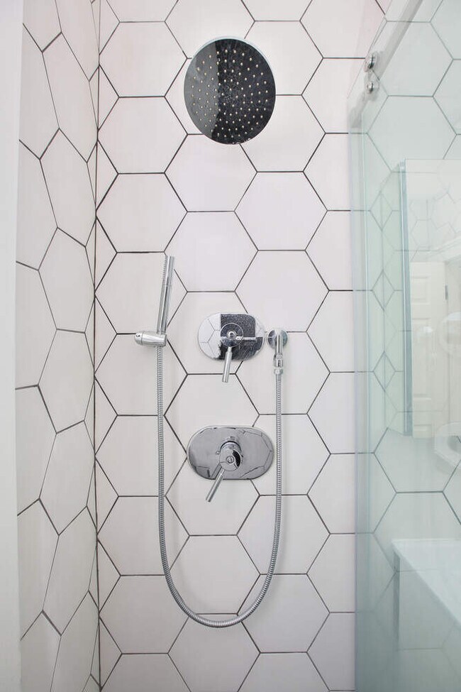 Photo - 114 Riverway Unit 9