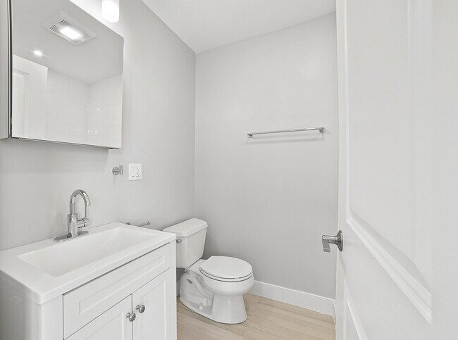 Photo - 146 Boston St