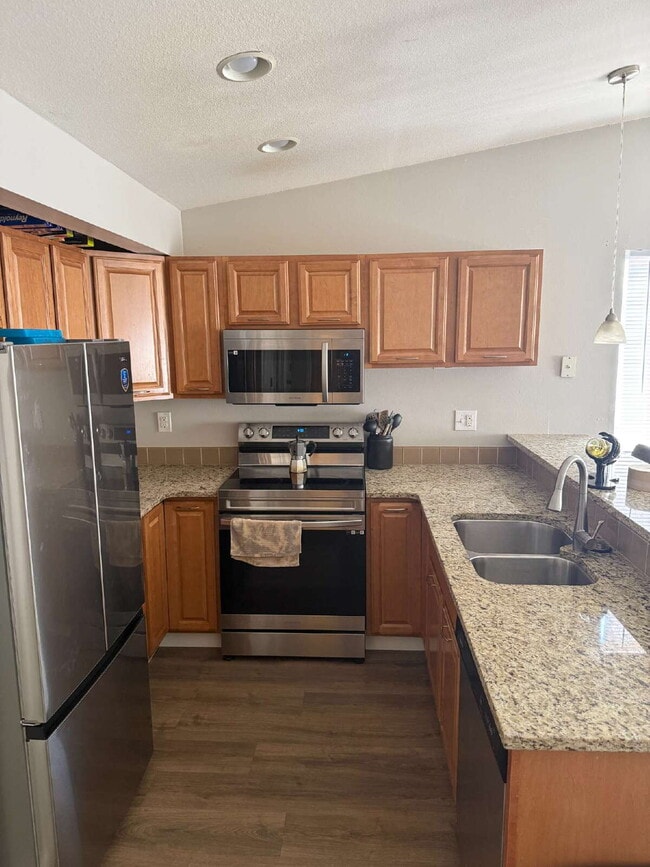 Photo - 4 Bedroom, 2 Bath Ranch Style Home w/ Finished Walkout Basement!