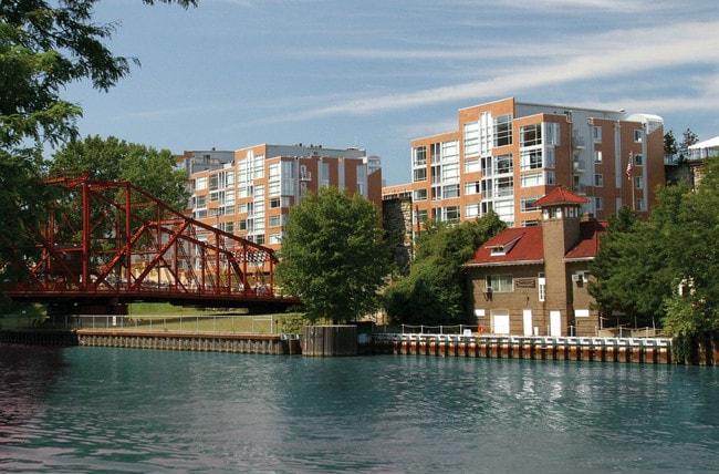 Welcome Home! - Stonebridge Waterfront Rental