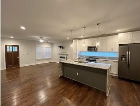 Photo - 874 Westmont Rd SW