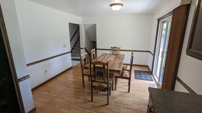 Photo - 2288 Gatesboro Dr E