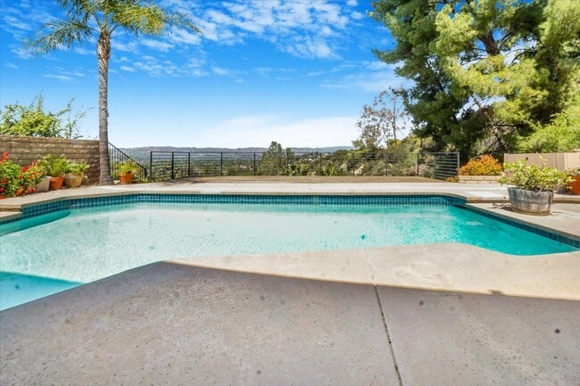 Photo - 22903 De Kalb Dr