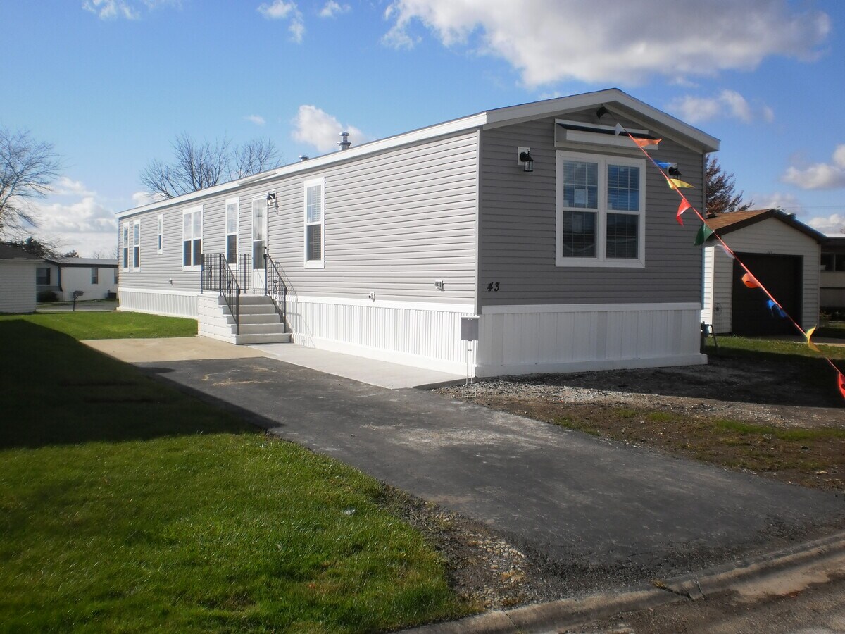 Photo - 43 Swan Ln