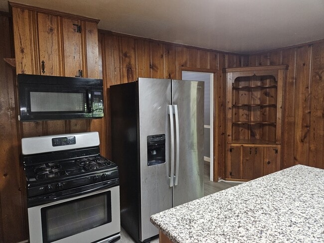 Photo - 1737 Ireland Dr